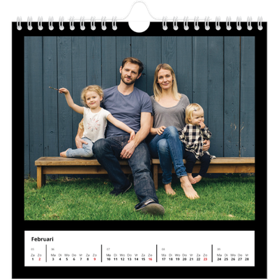 Jaarkalenders vierkant — Foto in zwart kader [Februari]