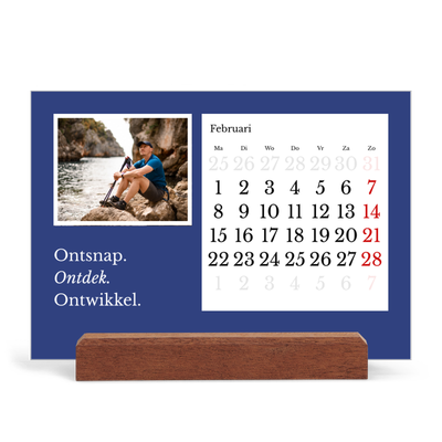 Bureaukalender met houten standaard  — Redactionele Aarde [Februari]