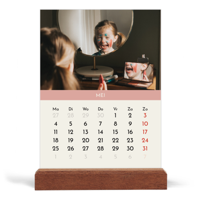 Bureaukalender met houten standaard  — Pastel hoofdstukken [omslag]