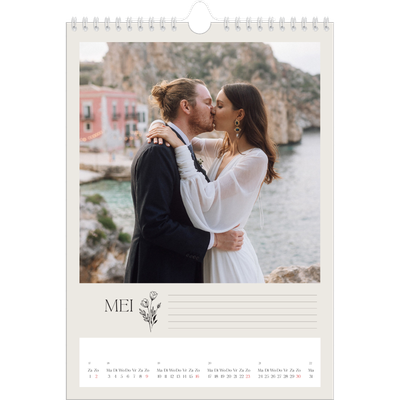 Fotokalender A4 (20 x 30 cm) — Initialen in bloei [Mei]