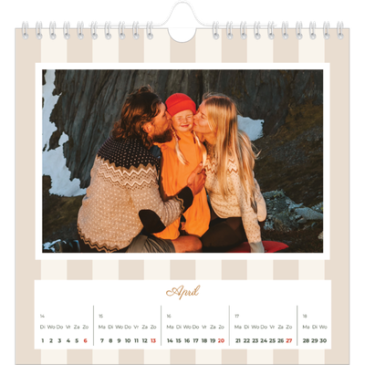 Jaarkalenders vierkant — Schrift en strepen [April]