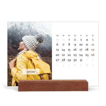Bureaukalender met houten standaard — Klassieke kalender