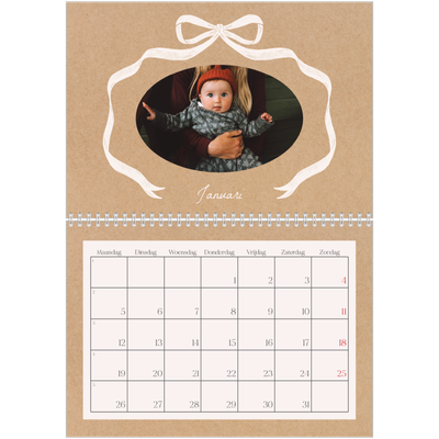 Fotokalender A4 Dubbel (30 x 40 cm) — Kraft en strik [Januari]