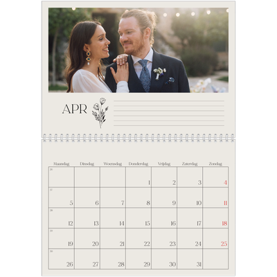 Fotokalender A4 Dubbel (30 x 40 cm) — Initialen in bloei [April]