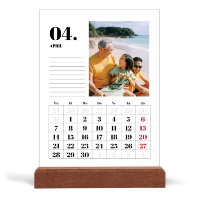 Bureaukalender met houten standaard  — Serif en momenten [April]