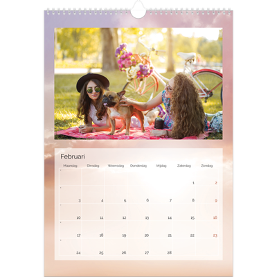 A3 Jaarkalender — Wolkenachtergrond [Februari]