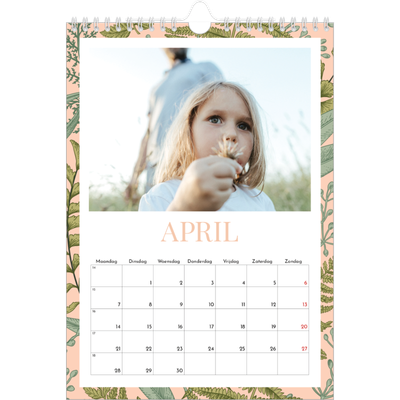 Fotokalender A4 (20 x 30 cm) — Gebloemd behang [April]