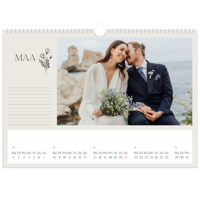 Fotokalender A3 — Initialen in bloei [Maart]