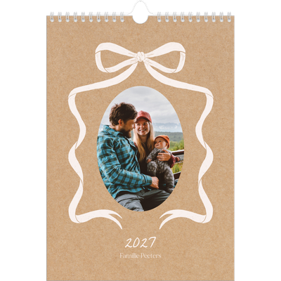 Fotokalender A4 (20 x 30 cm) — Kraft en strik [omslag]