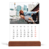Bureaukalender met houten standaard  — Schuingedrukte letters [Maart]