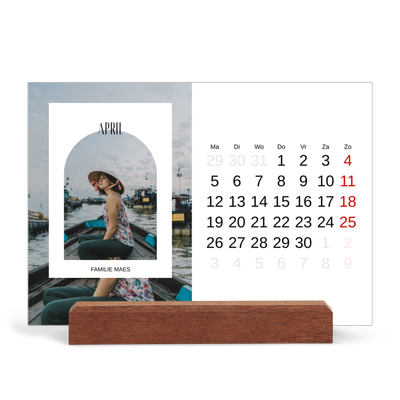 Bureaukalender met houten standaard  — De open boog [April]