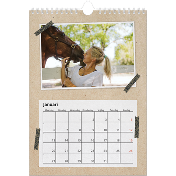 Fotokalender A4 — Foto's met plakband