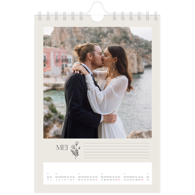 Fotokalender A5 — Initialen in bloei [Mei]